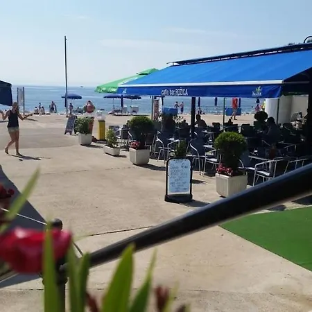 In With Air Condition, Wifi Ičići