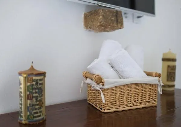 In With Air Condition, Wifi Apartment