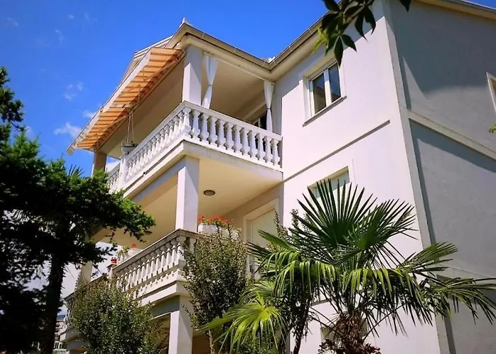Apartment In With Air Condition, Wifi *
